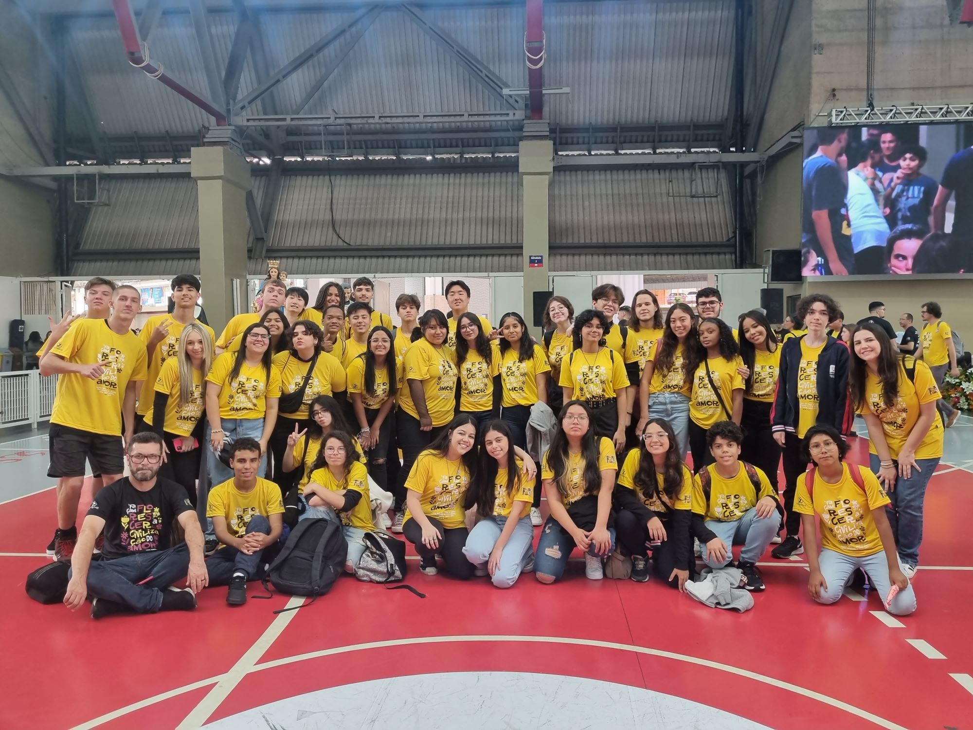 Jovens marcam presença no FEST 2023