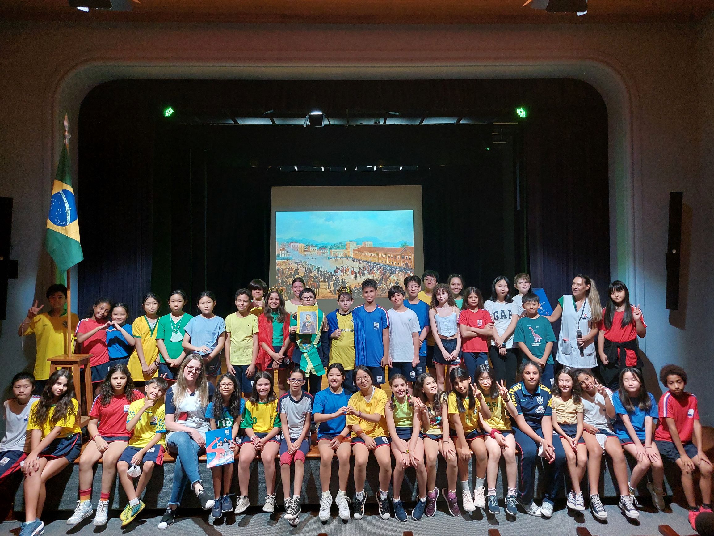 Turmas de 5º Ano apresentam "Boa Tarde" sobre a Proclamação da República