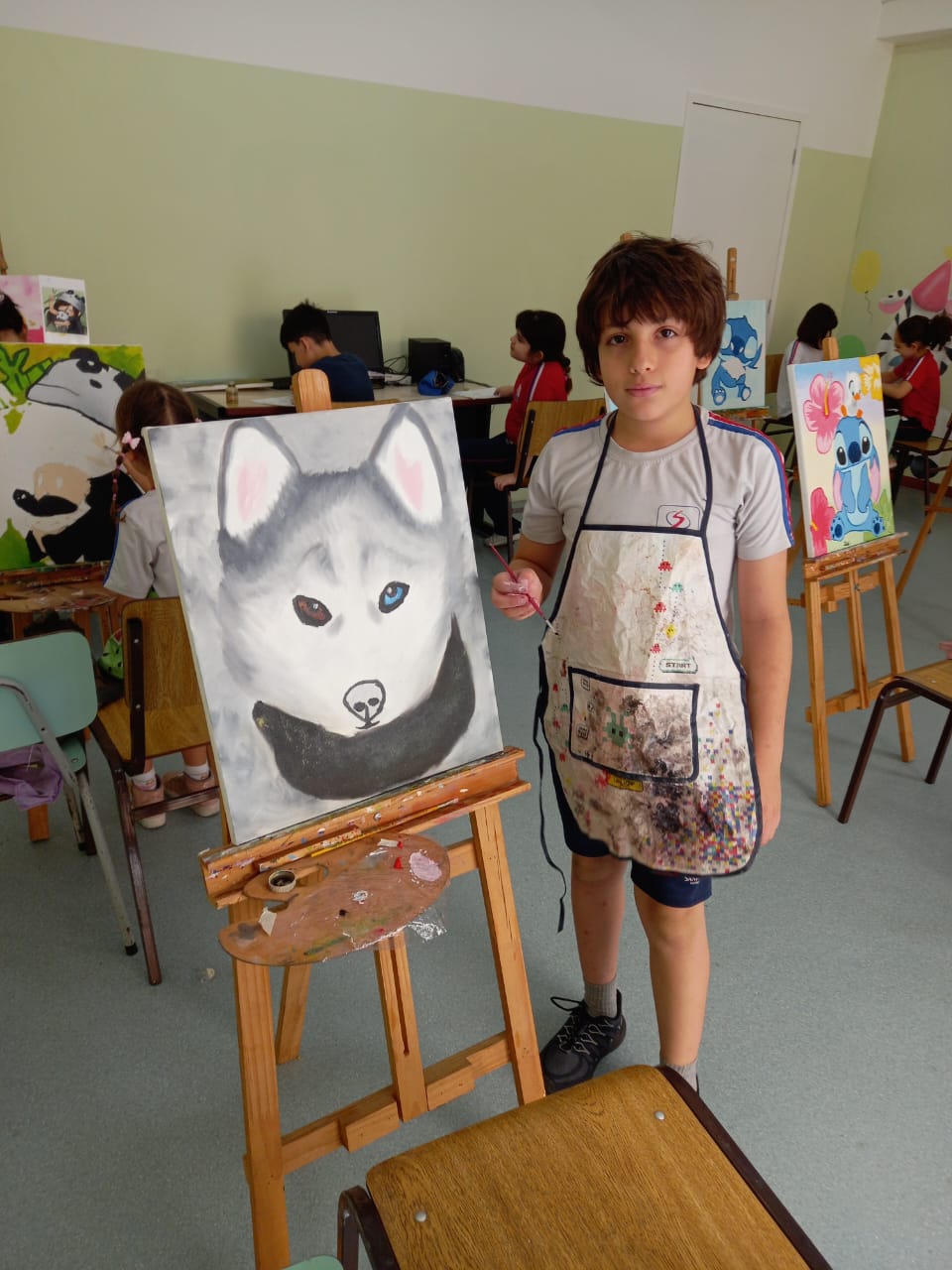 Alunos do Curso de Pintura em Tela finalizam o ano com alegria