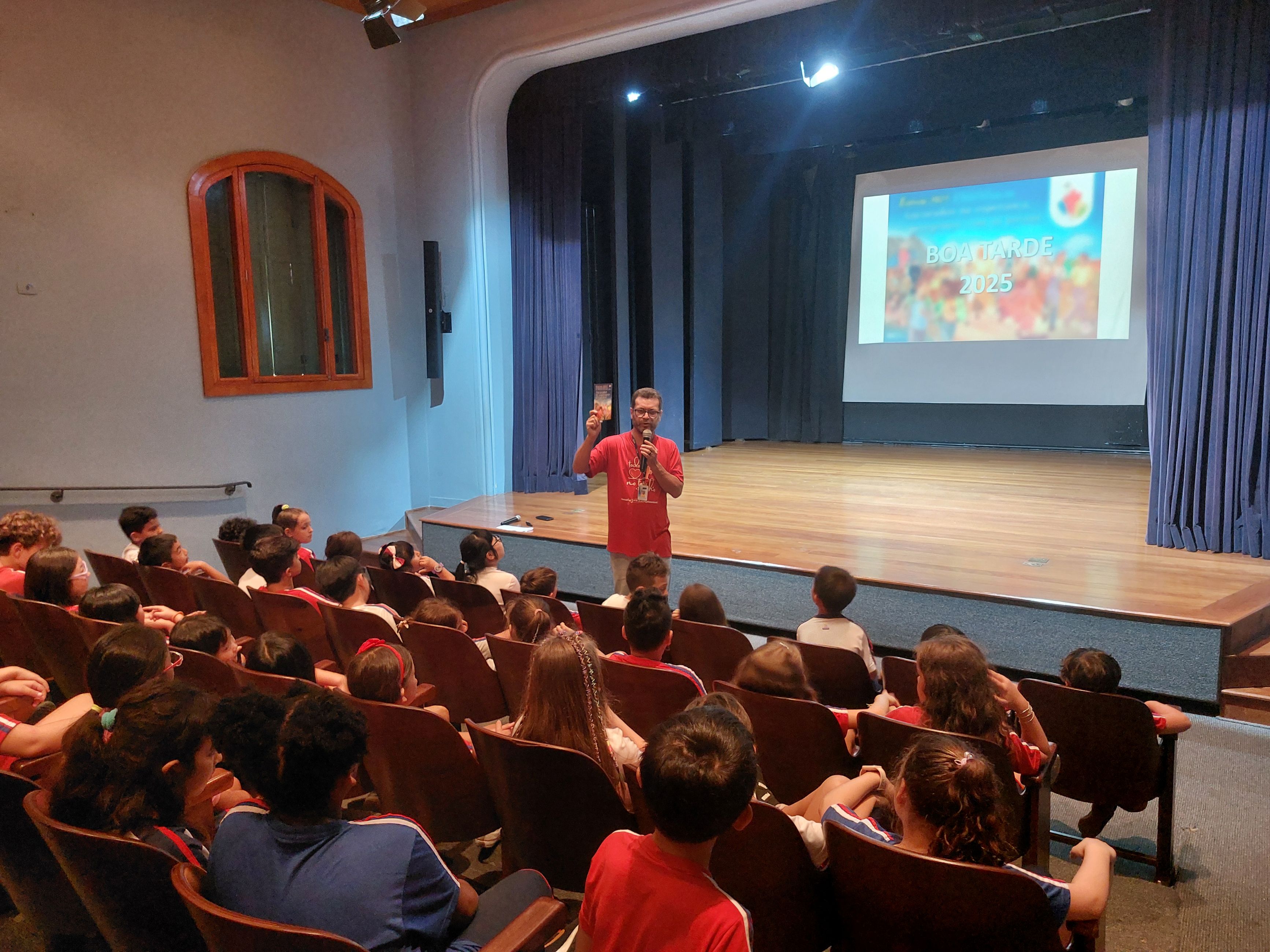 Estudantes do Ensino Fundamental Anos Iniciais participam de Acolhida sobre a Estreia Salesiana 2025