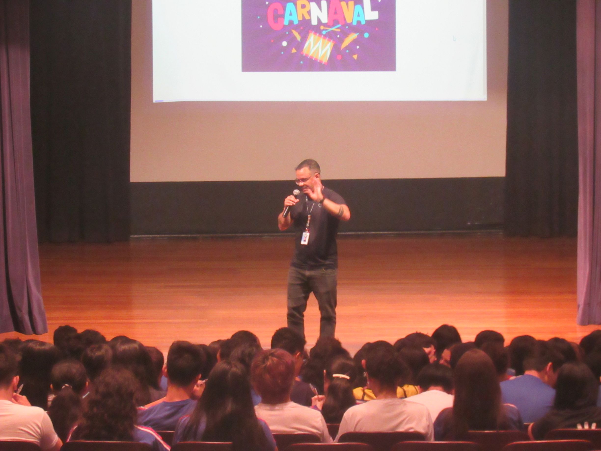 Jovens do 9º Ano e Ensino Médio participam de acolhida sobre o Carnaval e responsabilidade