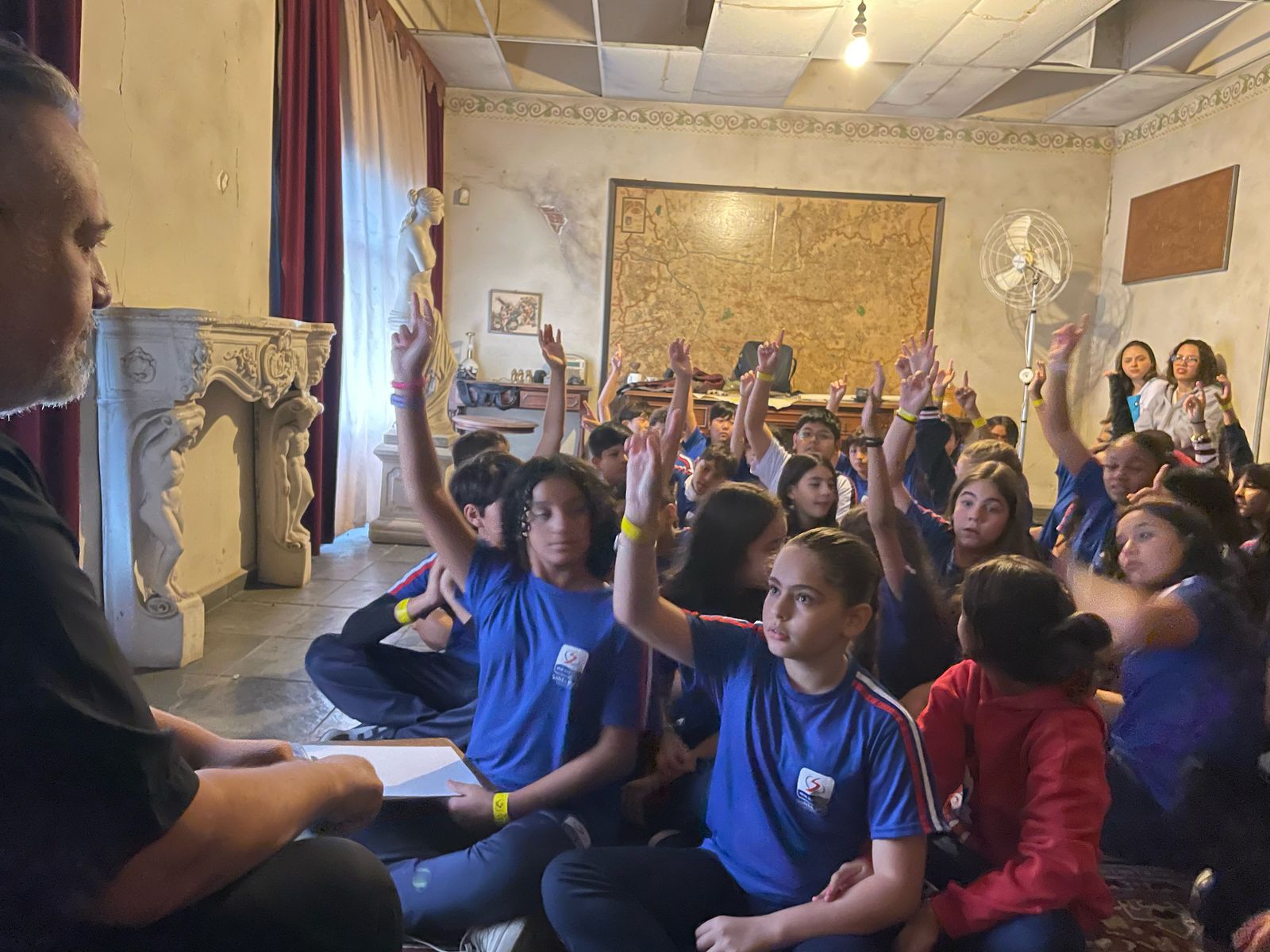 Estudantes do 6º Ano fazem visita à Cidade do Livro