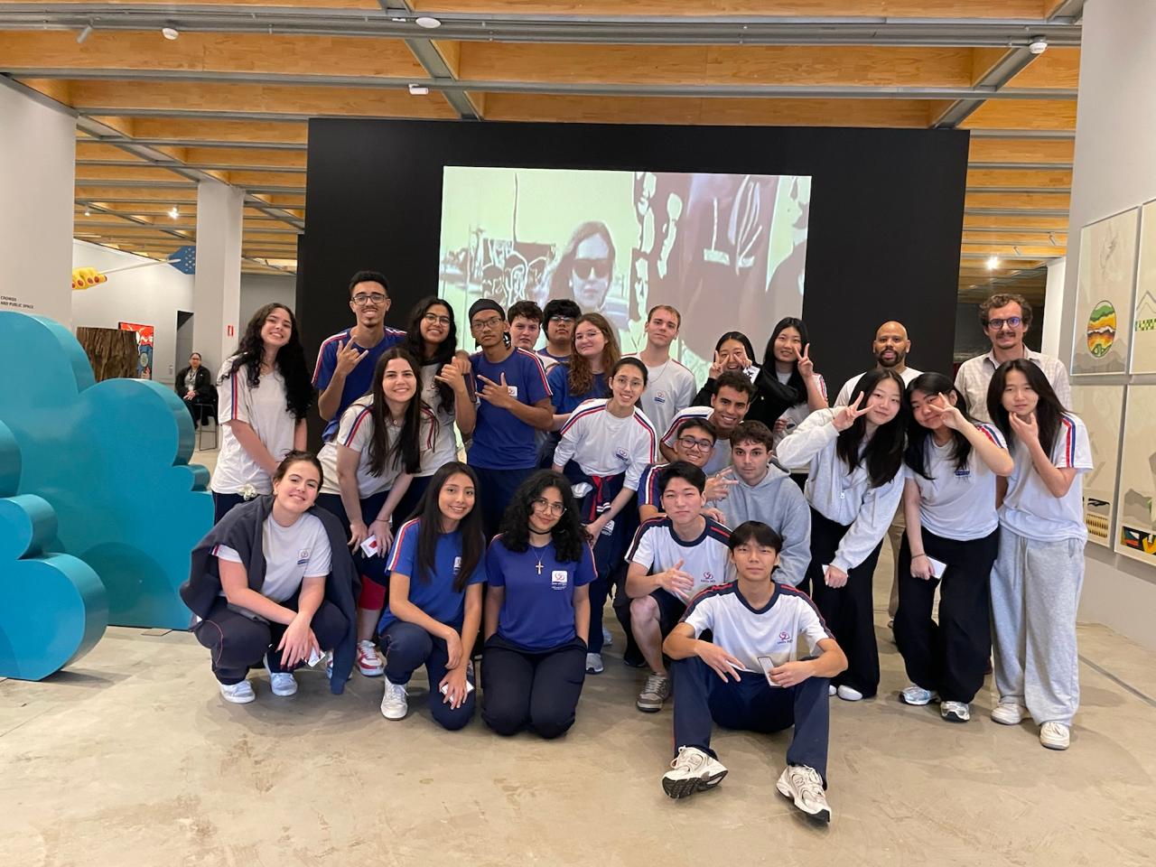 3ª Série do Ensino Médio visita a Pina Contemporânea