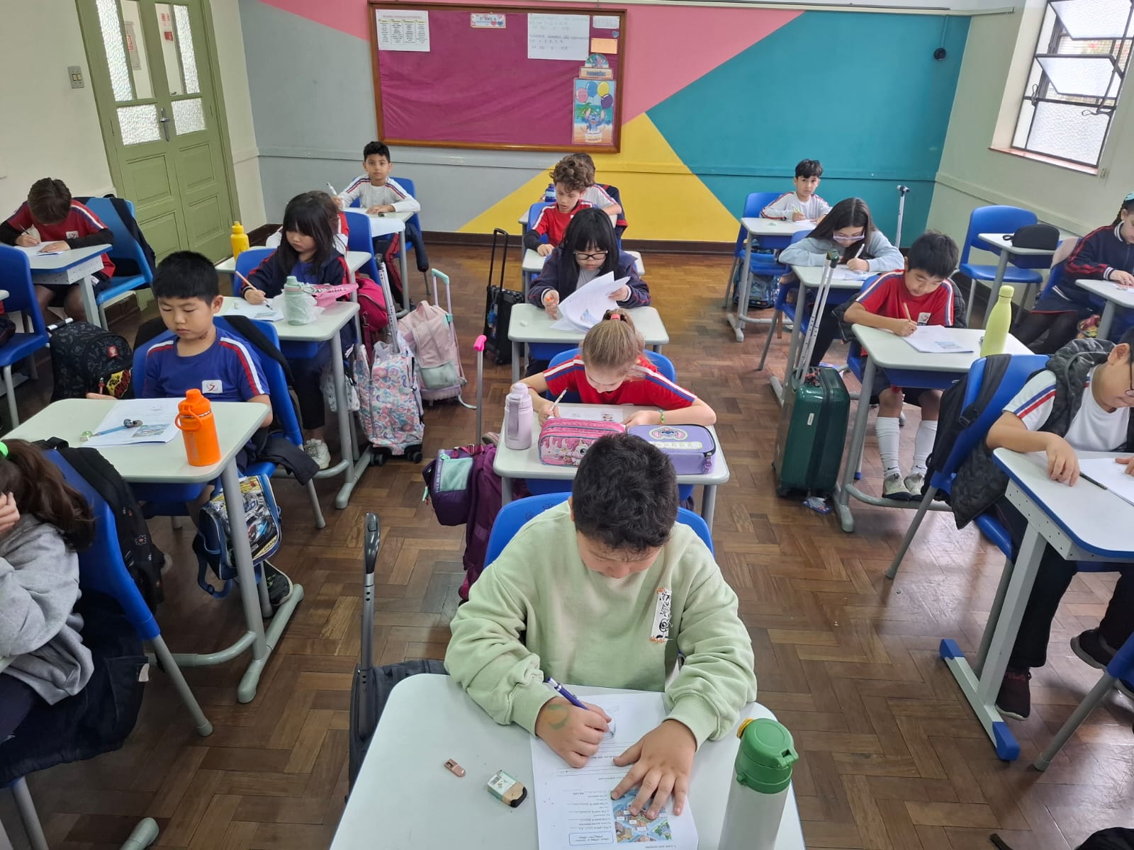 Turmas do 2º Ano do EFAI a 3ª Série do E.M. realizam testes do "Students Progress Assessment"