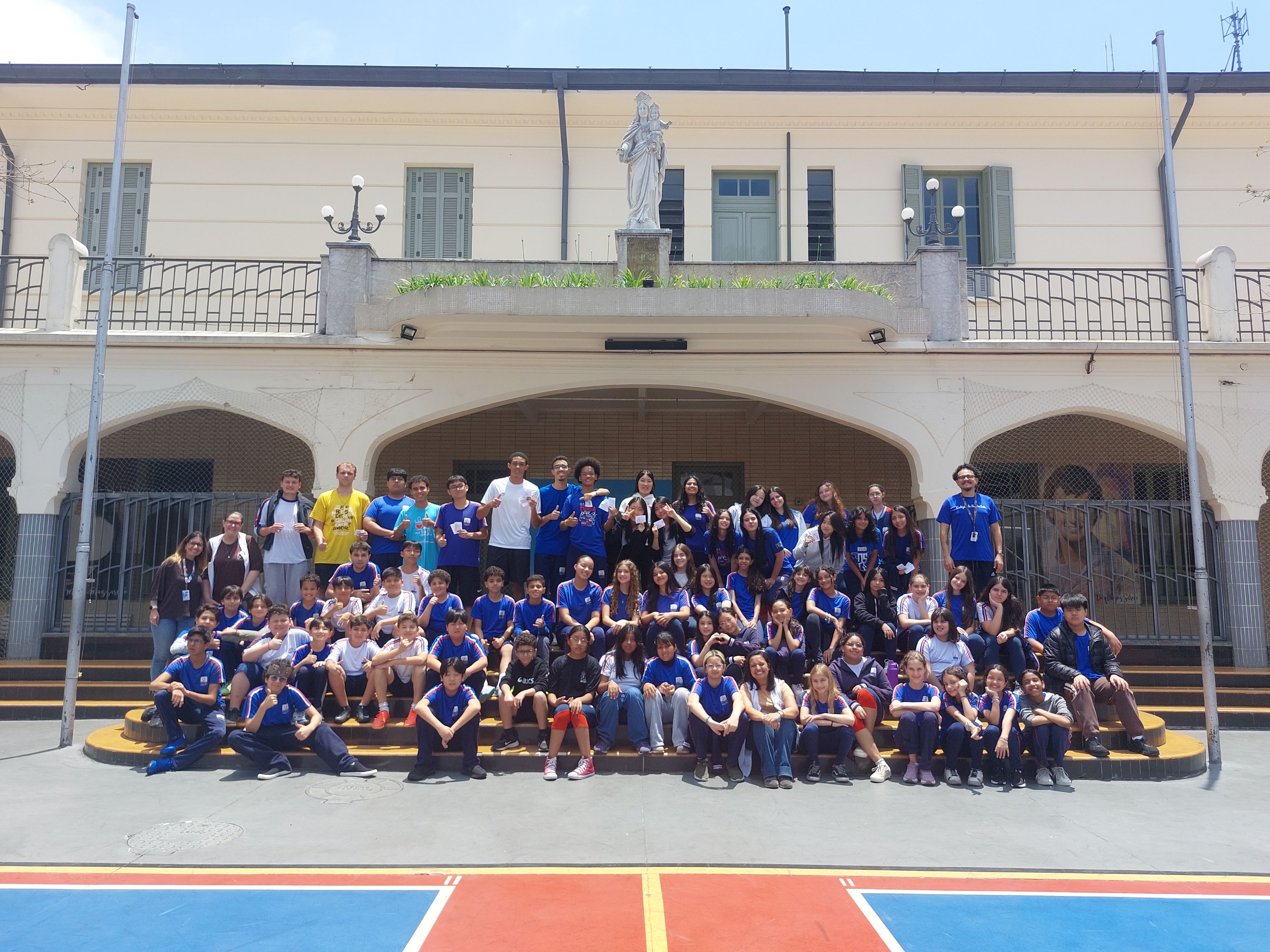 Às vésperas do Enem, 3ª Série do Ensino Médio tem manhã de homenagens, motivação e relaxamento