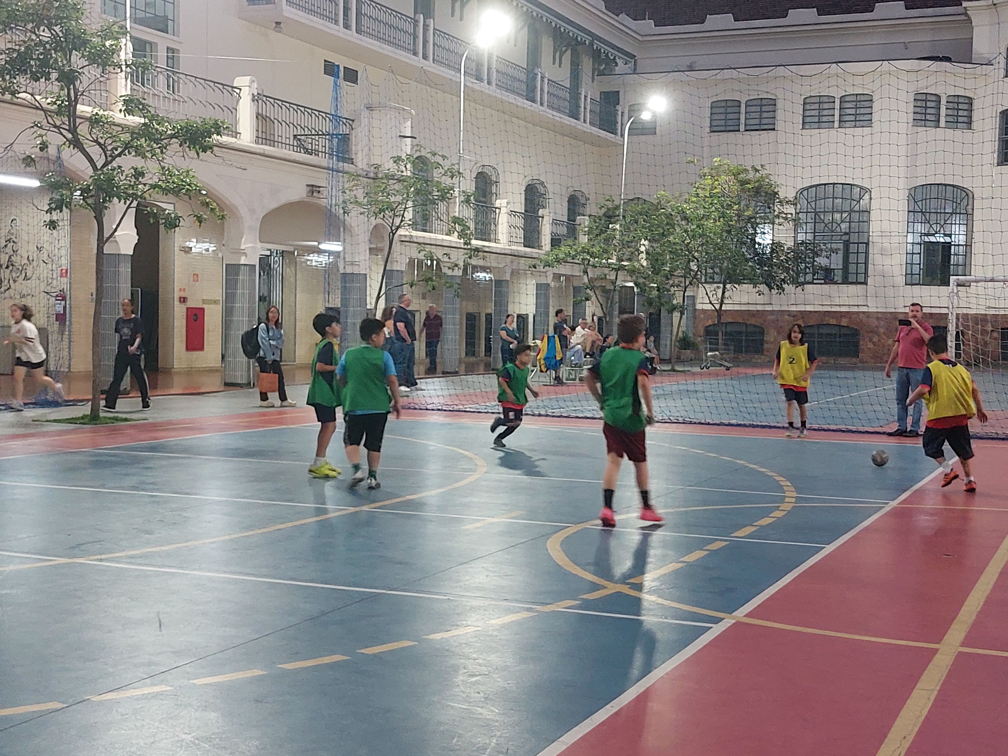 Turmas do Futsal participam de aula aberta para encerramento do ano