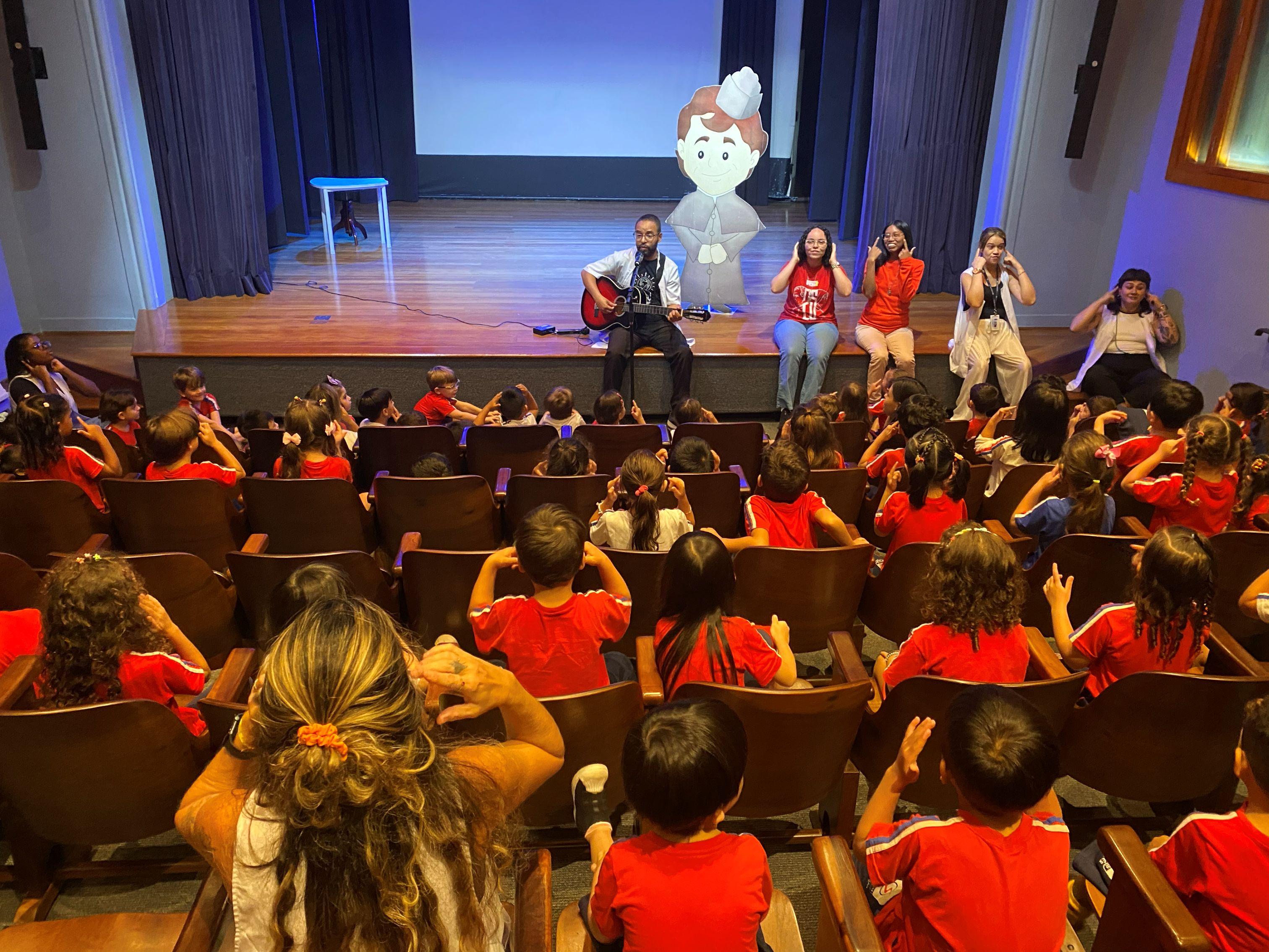 Turmas da Educação Infantil participam de acolhida sobre Dom Bosco