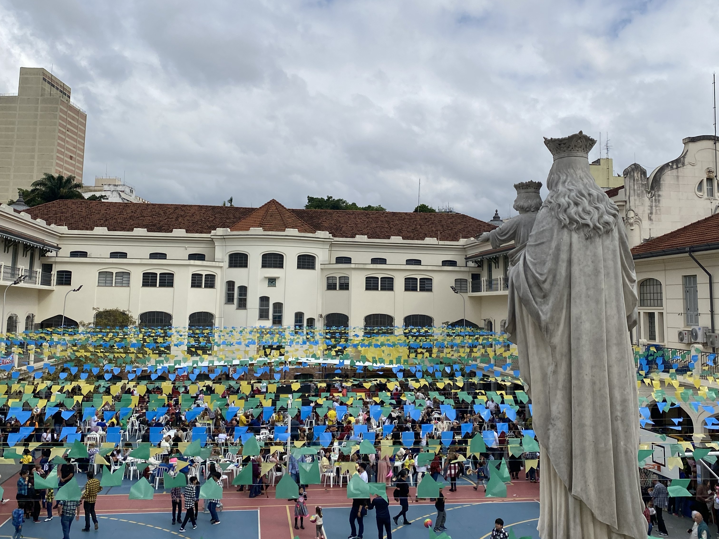 Colégio de Santa Inês realiza Festa Junina e reúne estudantes, famílias e comunidade educativa